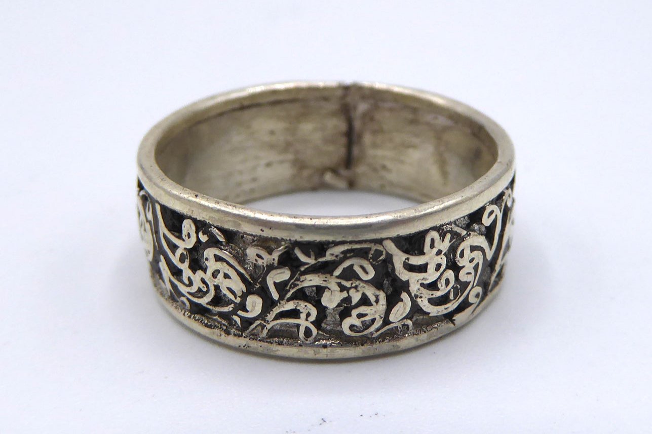 Handmade Silver Ring with Floral design